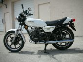 1979 Yamaha RD 400 photo